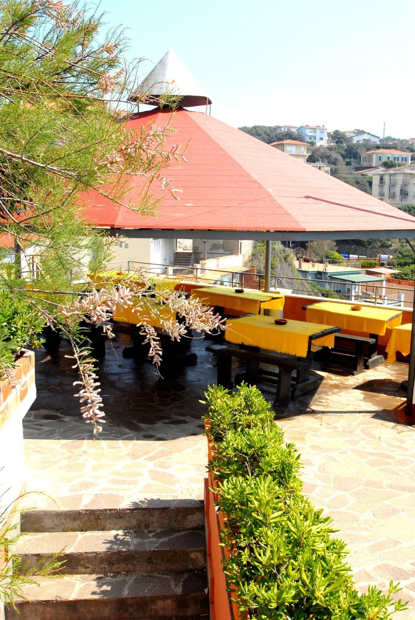 Hotel Baia Del Sorriso Castiglioncello Dış mekan fotoğraf