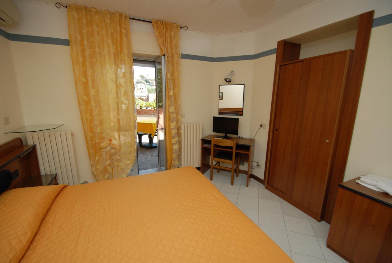 Hotel Baia Del Sorriso Castiglioncello Dış mekan fotoğraf